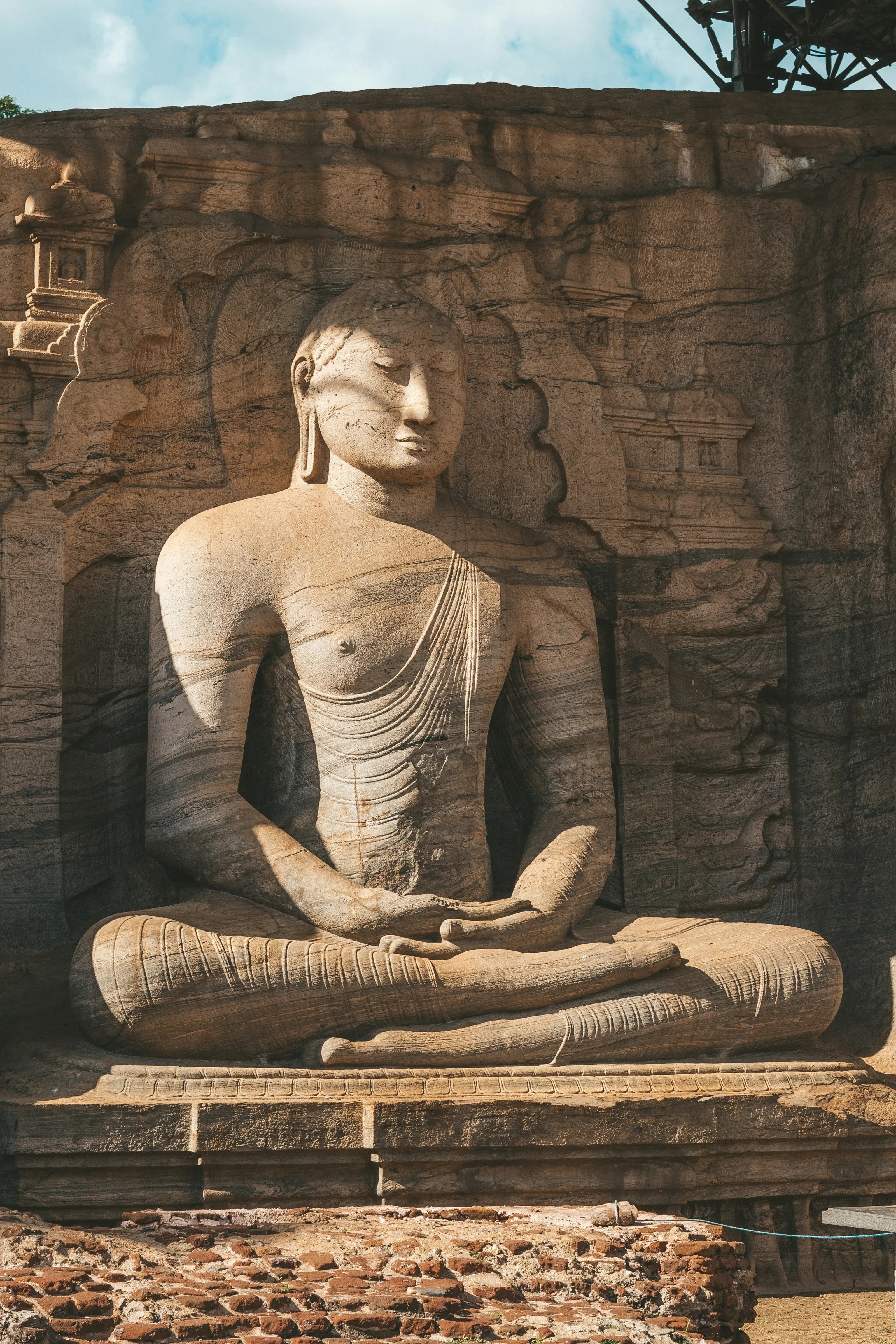 Polonnaruwa Day Tour: Gal Vihara rock-cut Buddha