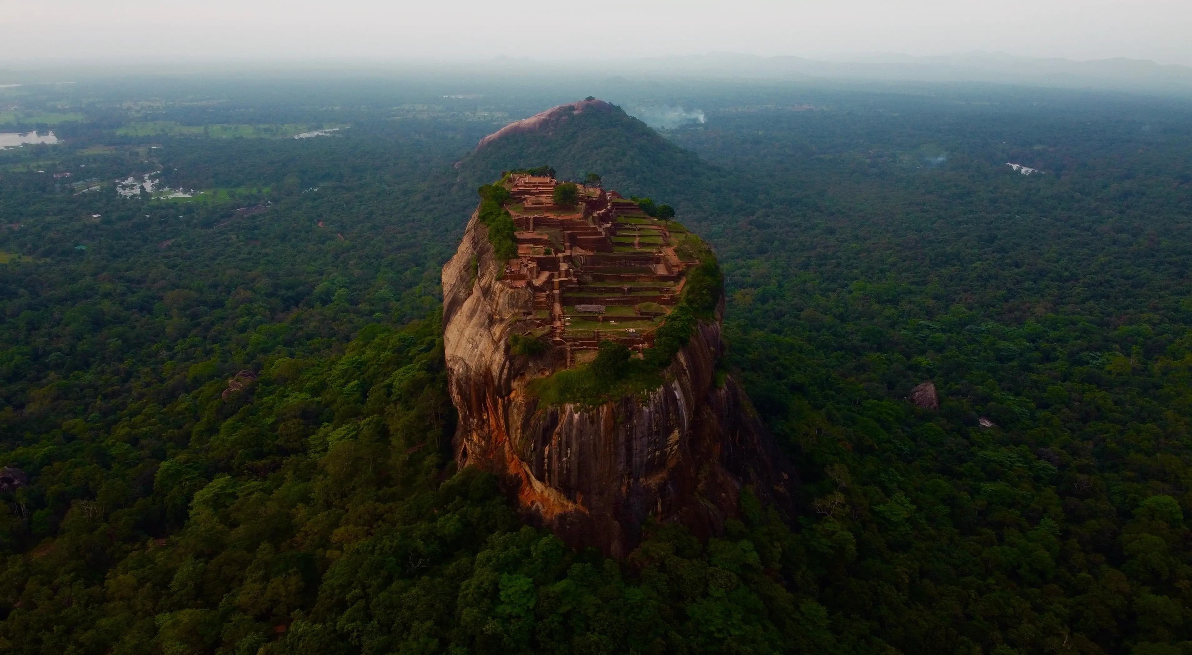 10 Places You Shouldn't Skip on Your First Trip to Sri Lanka